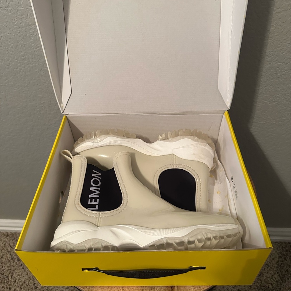 Lemon Jelly Rain Boot in Cotton - Picture 6 of 7